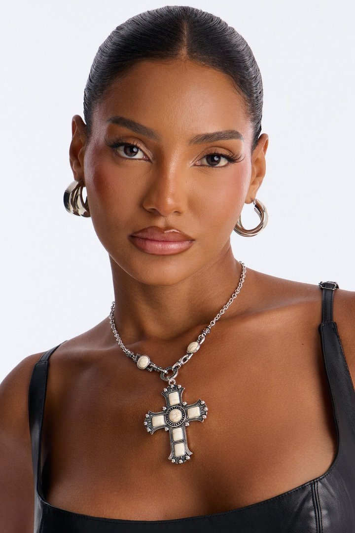 Desert Royalty Necklace - White/Silver