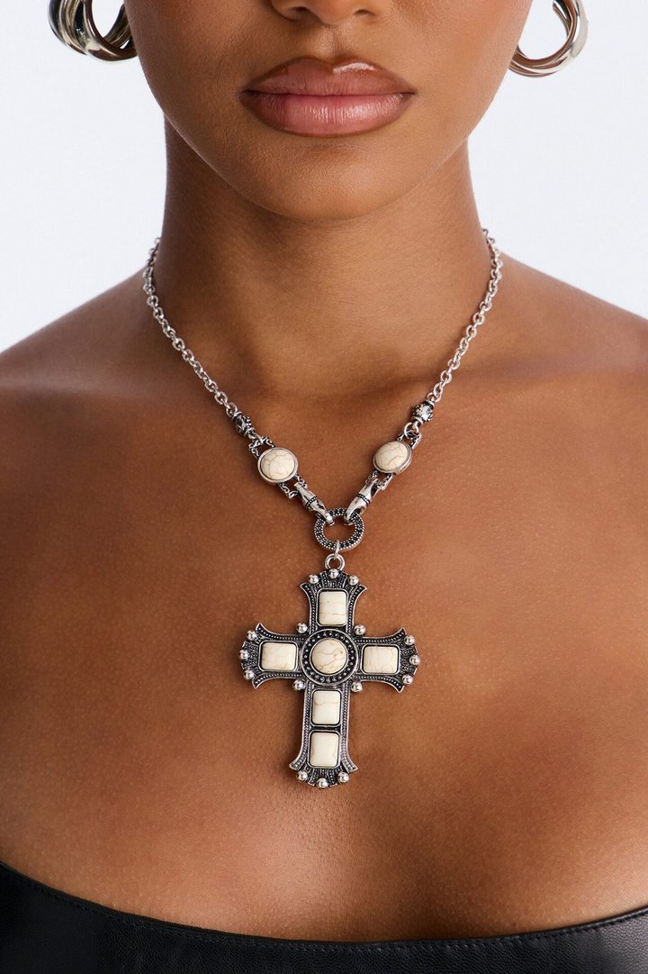 Desert Royalty Necklace - White/Silver