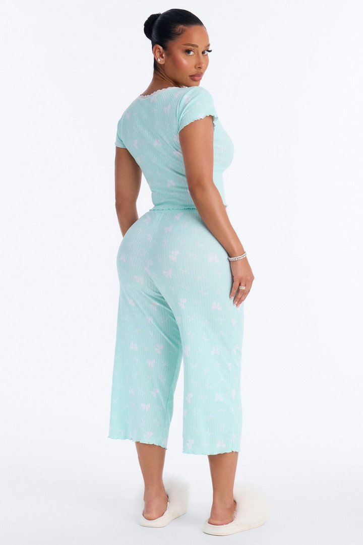 Snuggle Tonight Short Sleeve Scoop PJ Capri Set - Mint/combo