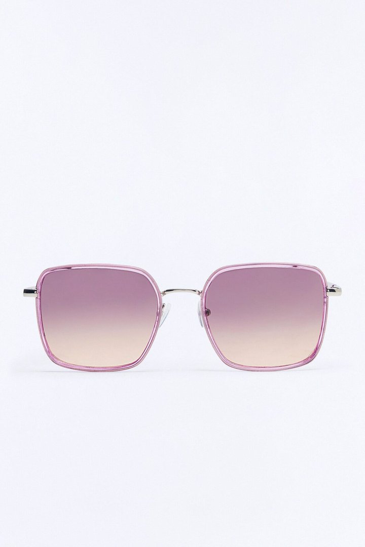 Best Behavior Baddie Sunglasses - Purple