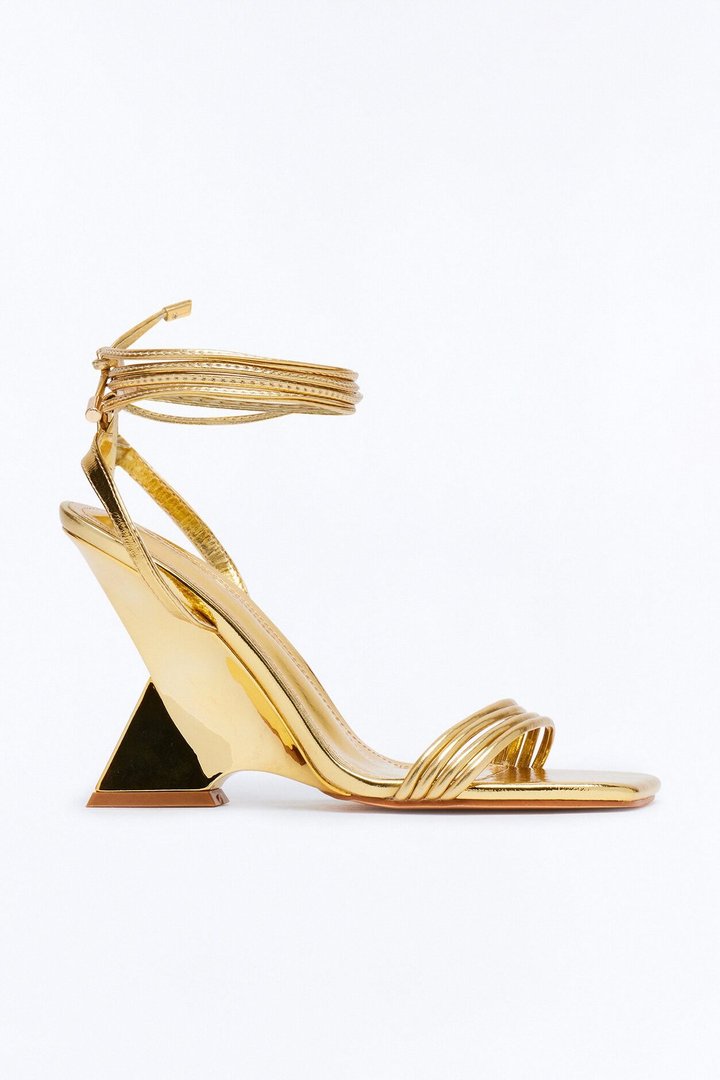 Saphira Wrap Up Novelty Wedges - Gold