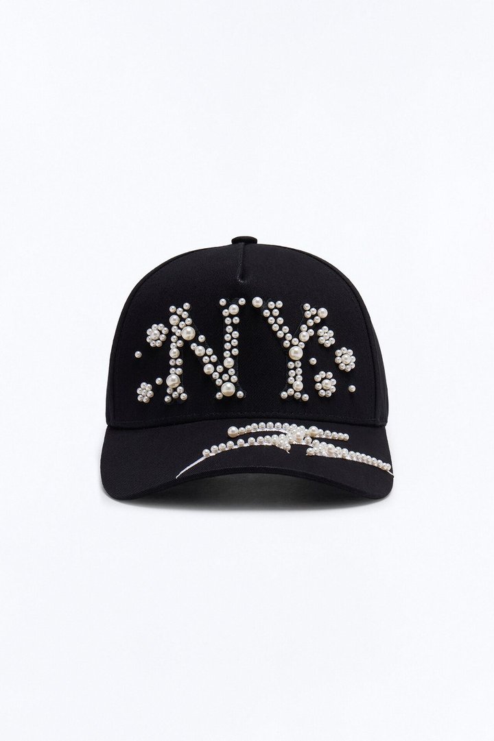 NY Pearls Faux Suede Brim Snapback Hat - Black