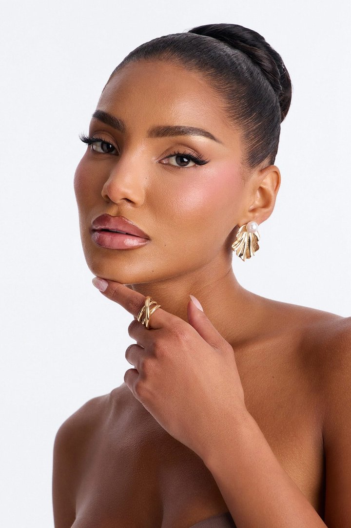 Ocean's Pearl Earrings - Gold