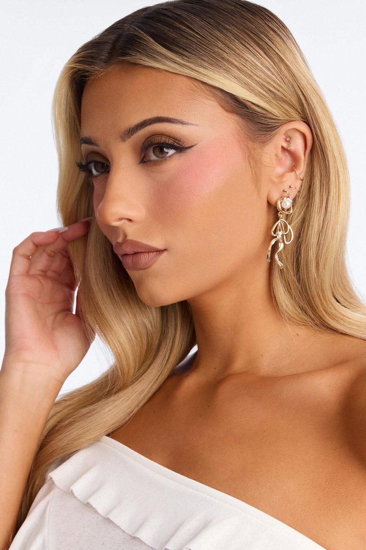 Pearl Ribbon Earrings - Gold