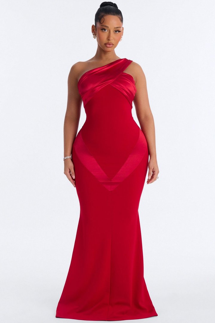Immediate Yes One Shoulder Gown - Red
