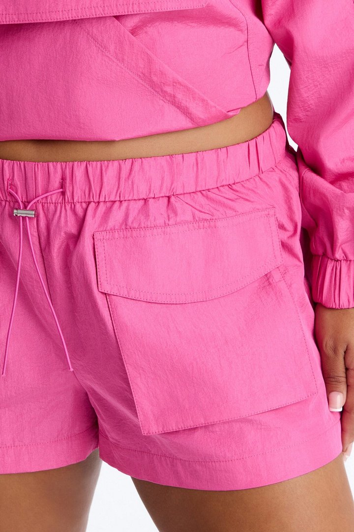 Connie Mid Rise Windbreaker Short - Pink