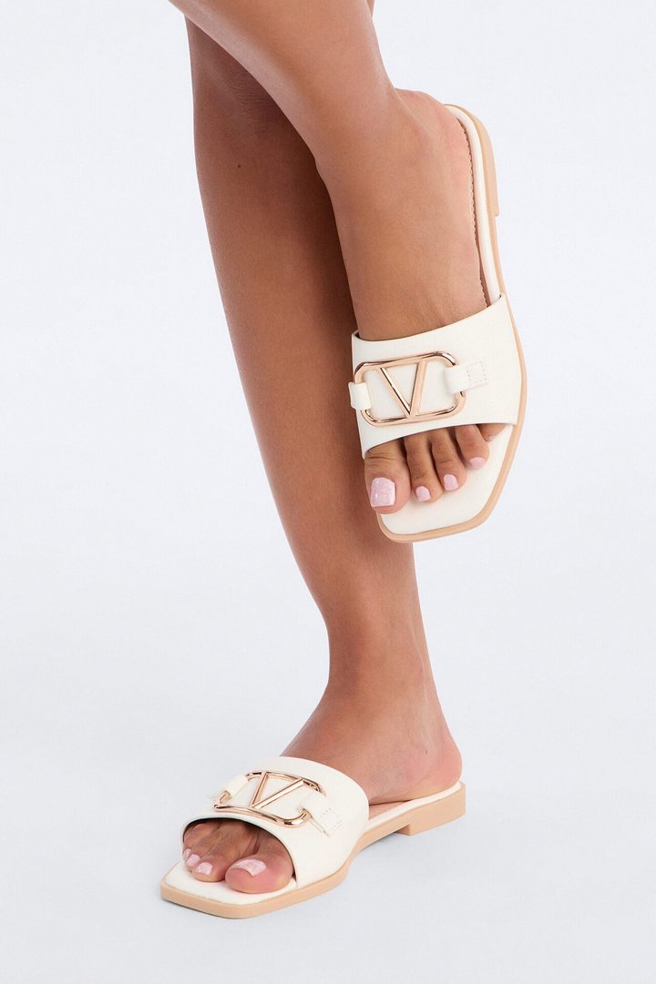 Kimber Hardware Slip On Sandals - White