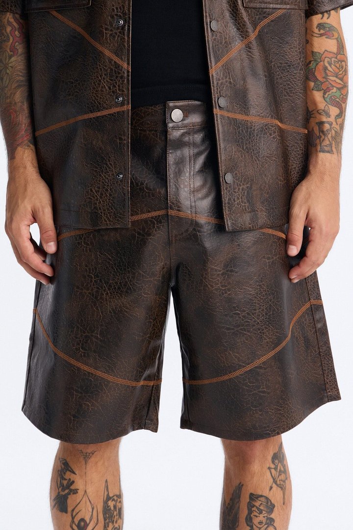 Relaxed Vintage Chainstitch Faux Leather Short - Brown