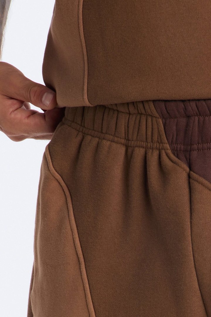 Neapolitan Paneled Relaxed Sweatshort - Brown/combo