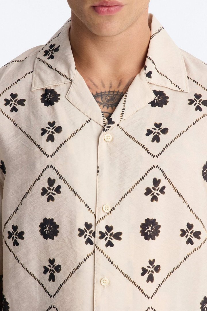 Languid Getaway Button Up Shirt - Cream/combo