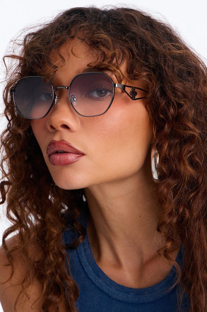 Hard To Forget You Sunglasses - Black