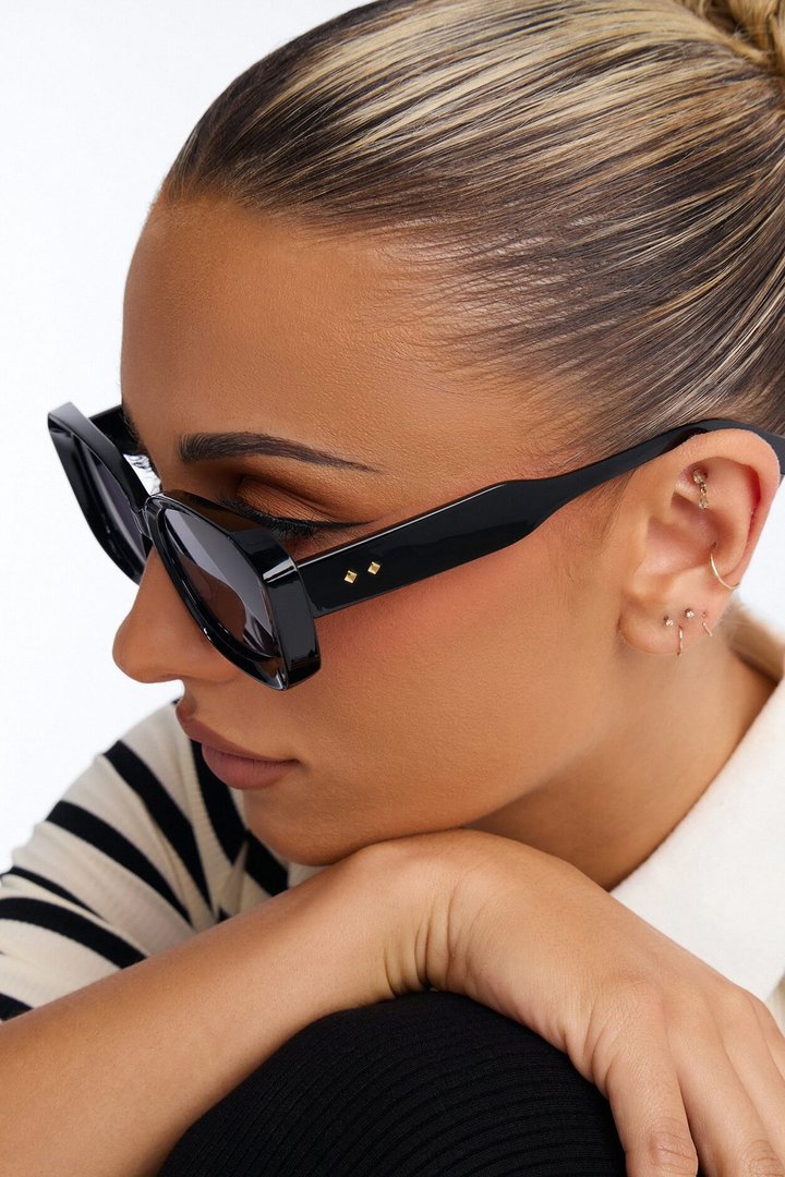 So Relaxed Sunglasses - Black
