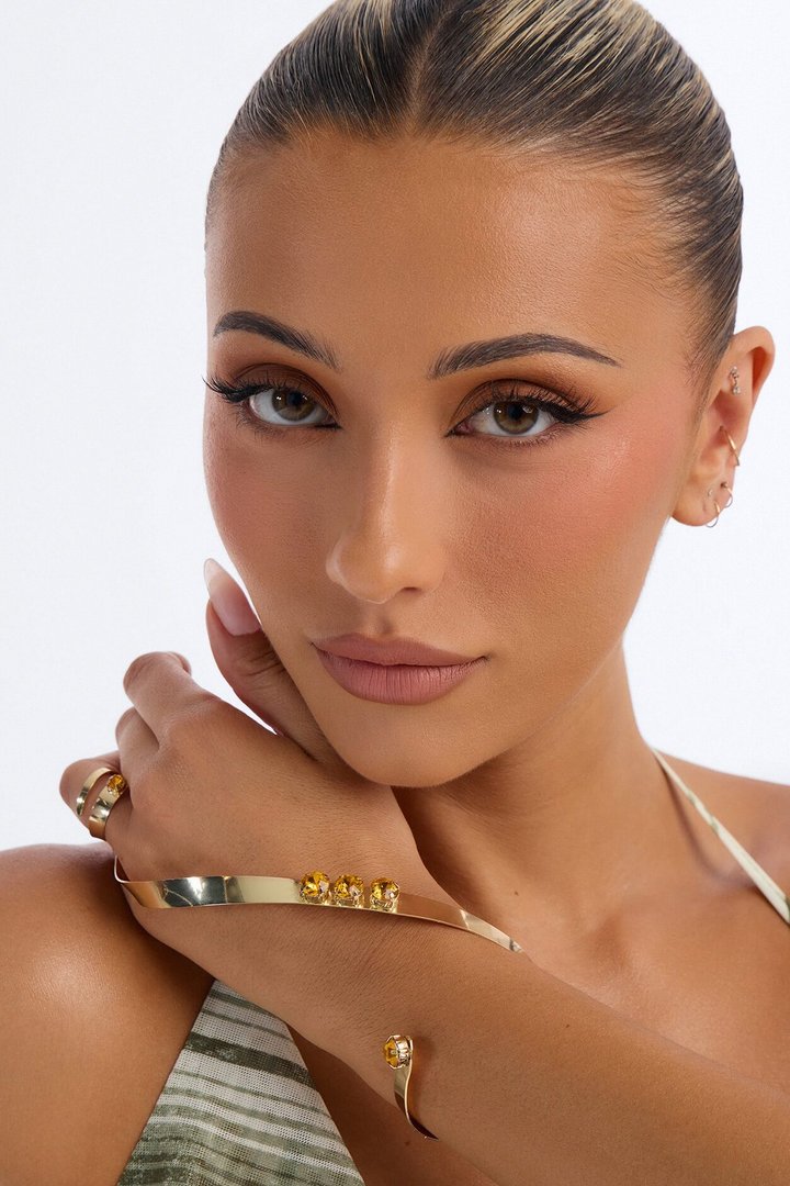 Jeweled Up Hand Chain - Gold/Yellow