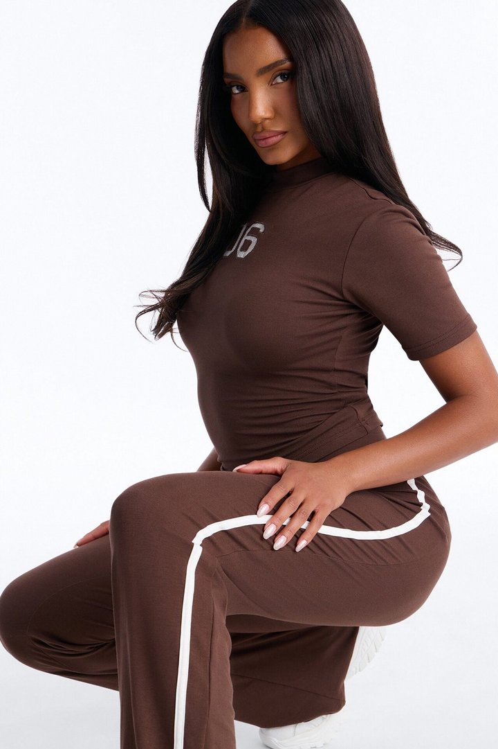 Sporty Vibe Ribbed Pant Set - Chocolate