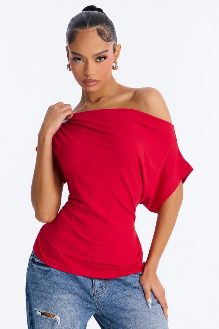 Eva Effortless One Shoulder Top - Red