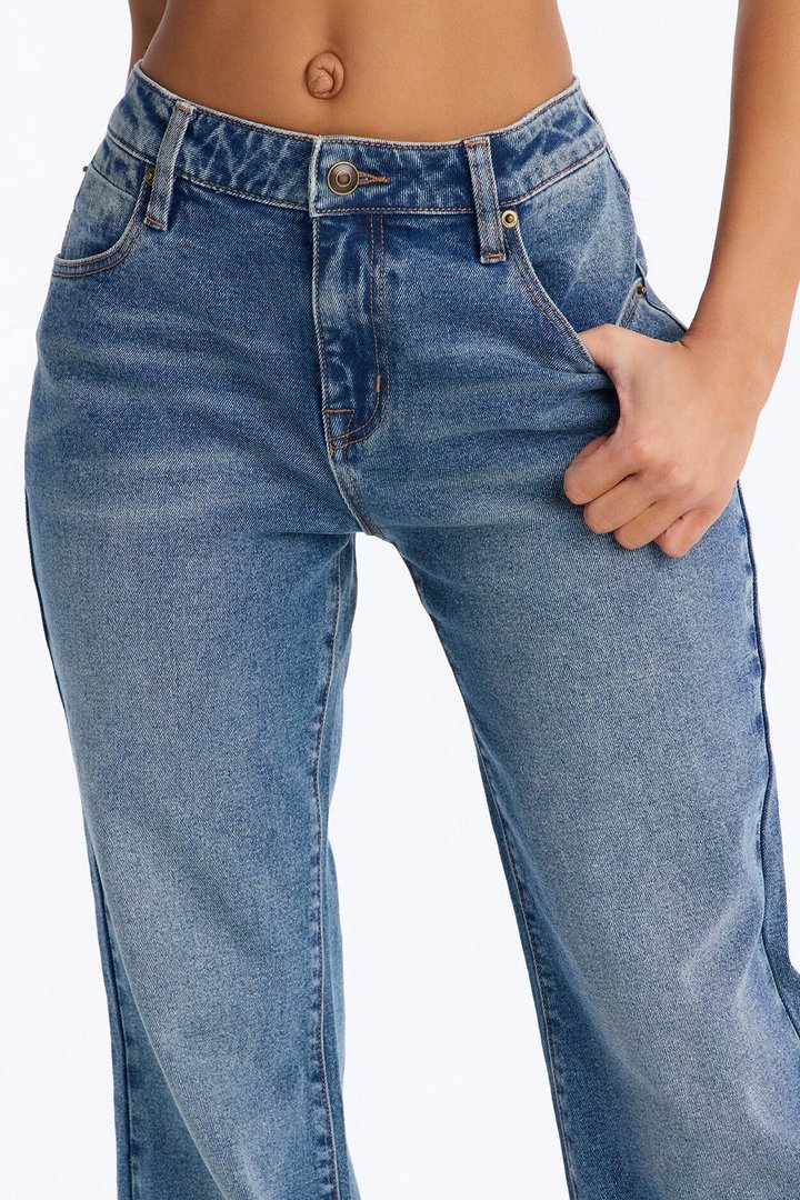 Between Takes Stretch Loose Flare Jeans - Dark Wash