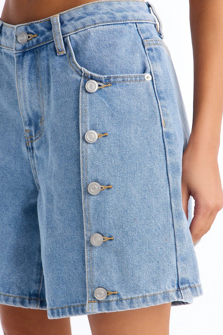 Albany Denim Bermuda Shorts - Light Wash