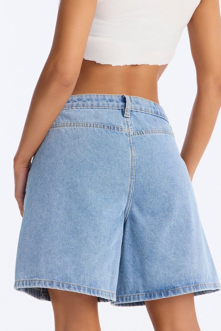 Albany Denim Bermuda Shorts - Light Wash