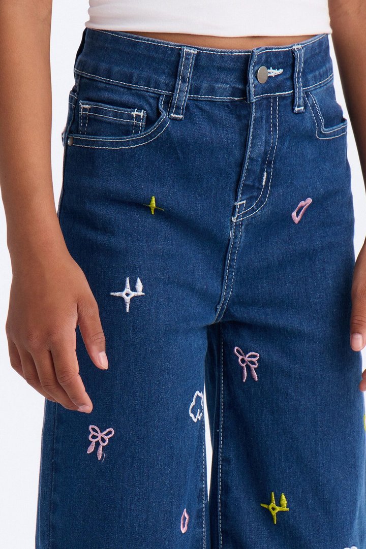 Mini Daydreaming Embroidered Wide Leg Jeans - Dark Wash