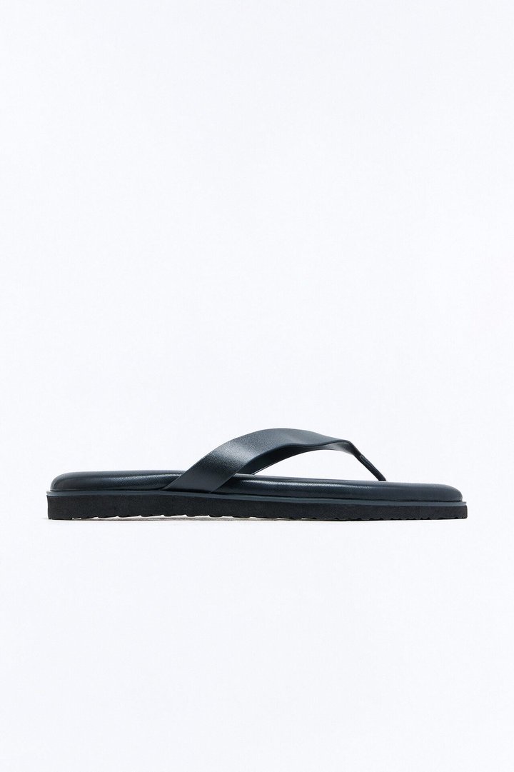 Faux Leather Flip Flop Sandal - Black