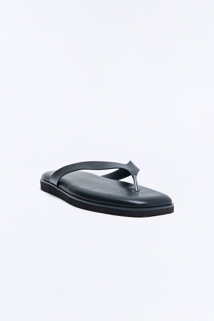 Faux Leather Flip Flop Sandal - Black