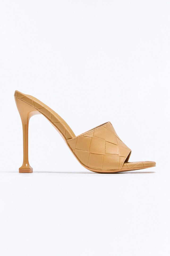 Delta Quilted Heels - Tan