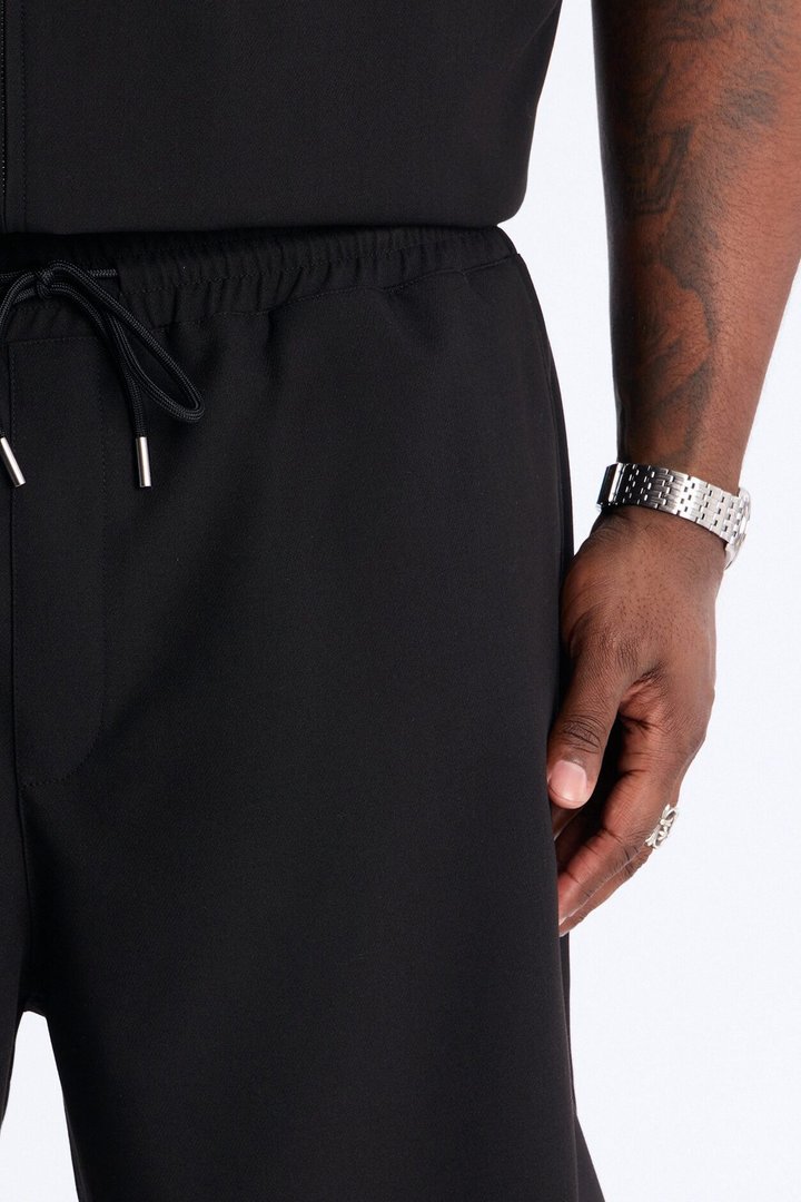 Modern Essential Classic Short - Black