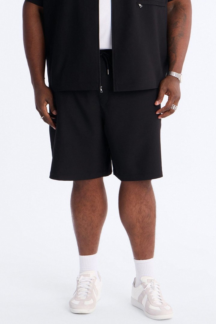 Modern Essential Classic Short - Black