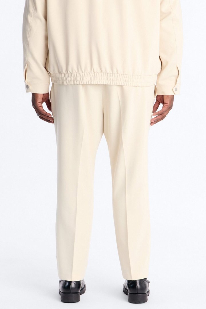 Modern Essential Slim Trouser - Beige