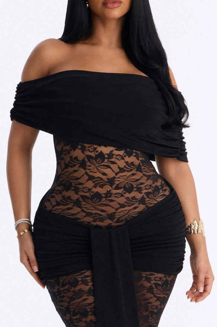 Shanaya Lace Midi Dress - Black