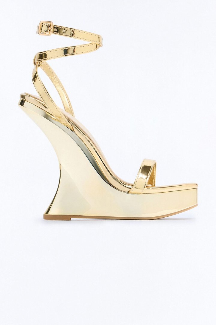 Leora Ultra Platform Wedges - Gold