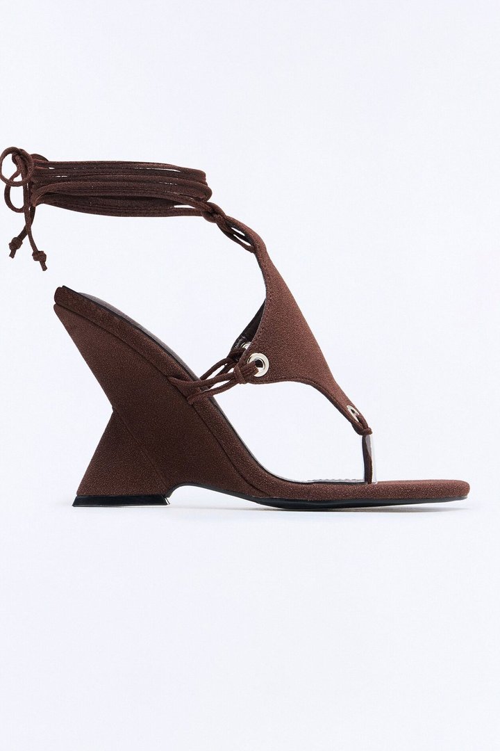Livana Wrap Up Novelty Wedges - Chocolate