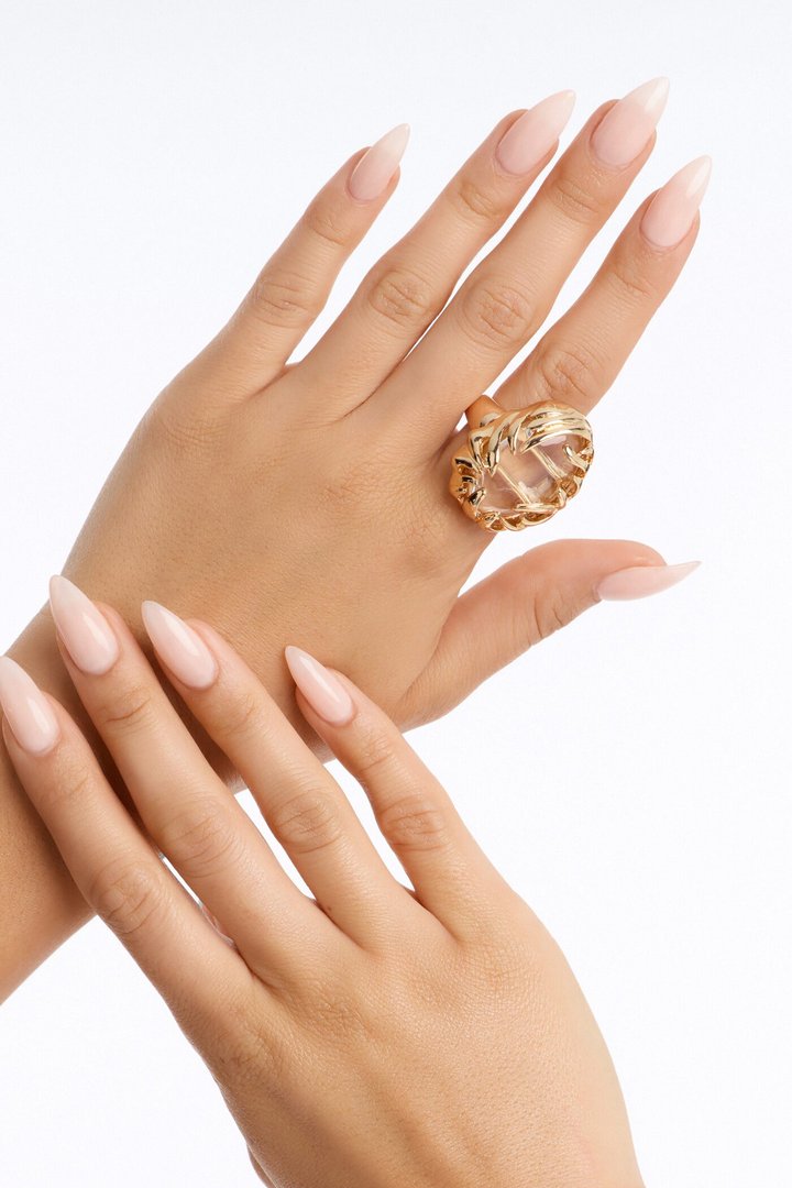 Pure Drama Jeweled Ring - Gold/Clear