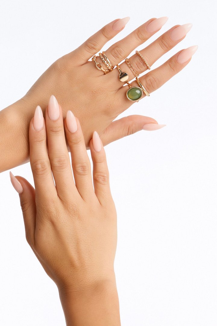 Effortless Glow 8 Piece Ring Set - Gold/Green