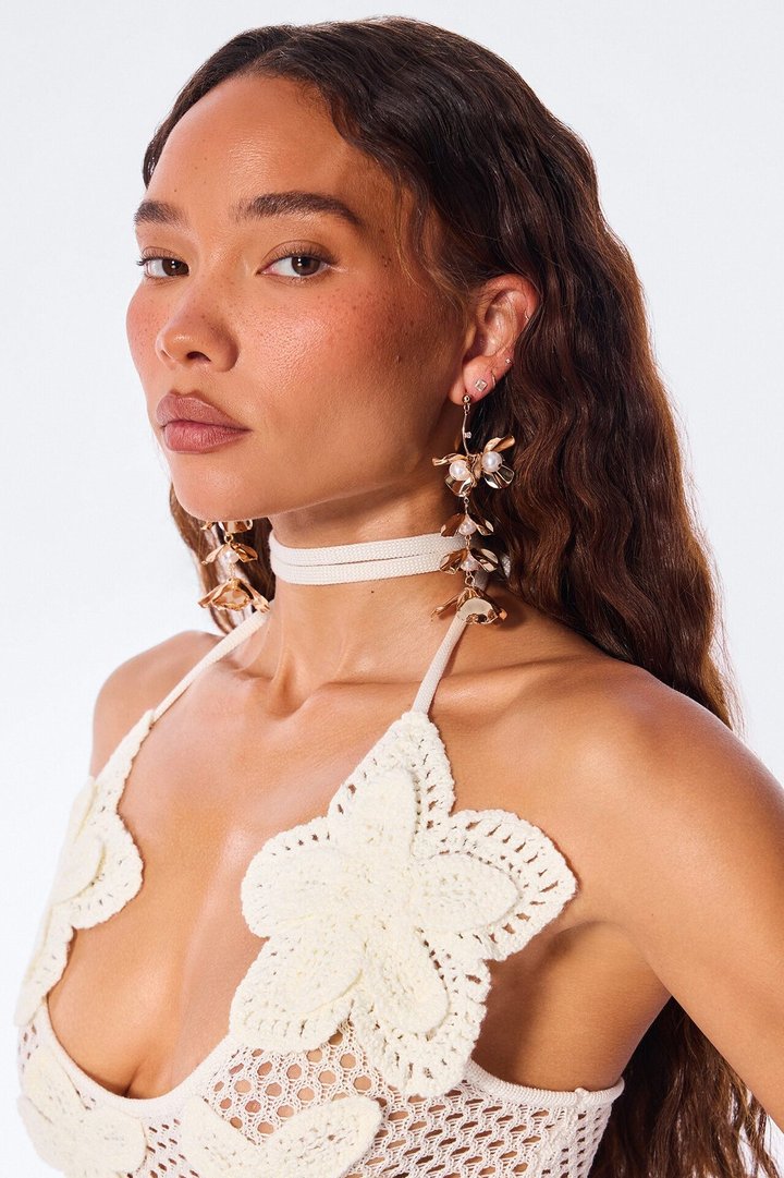 Petal Drip Drop Earrings - Gold