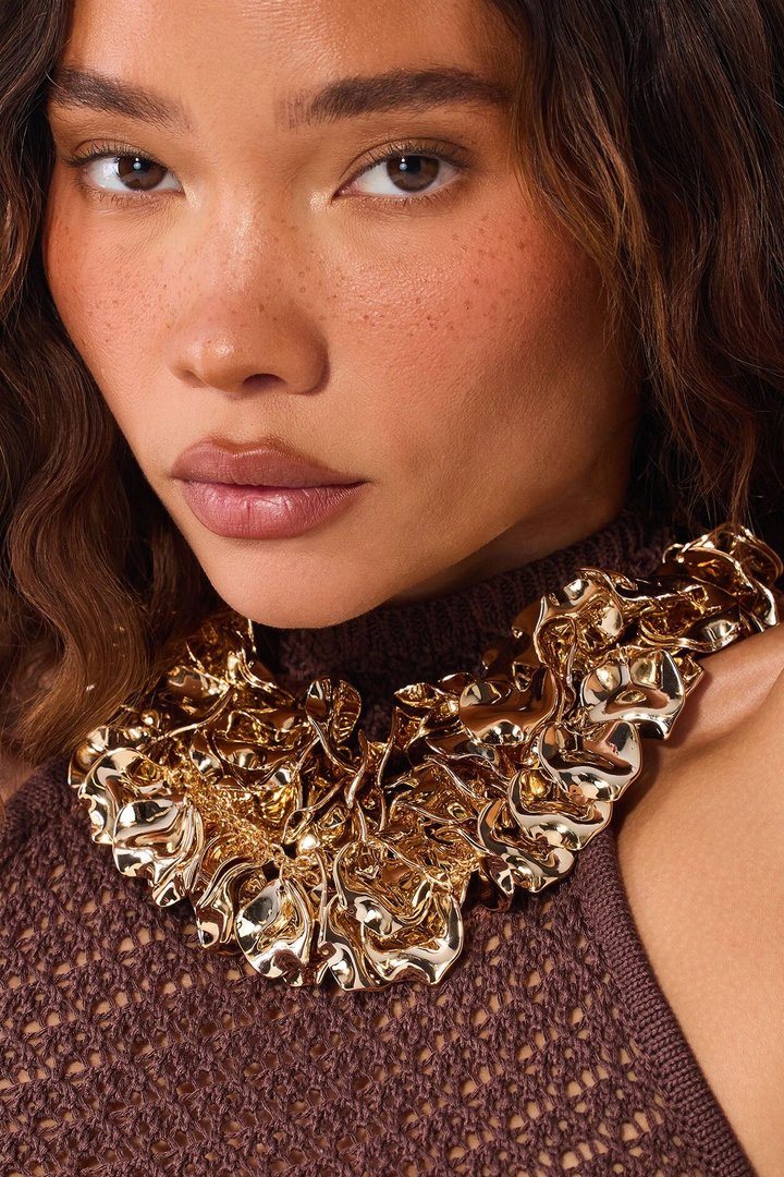 Rose Rivet Hardware Necklace - Gold