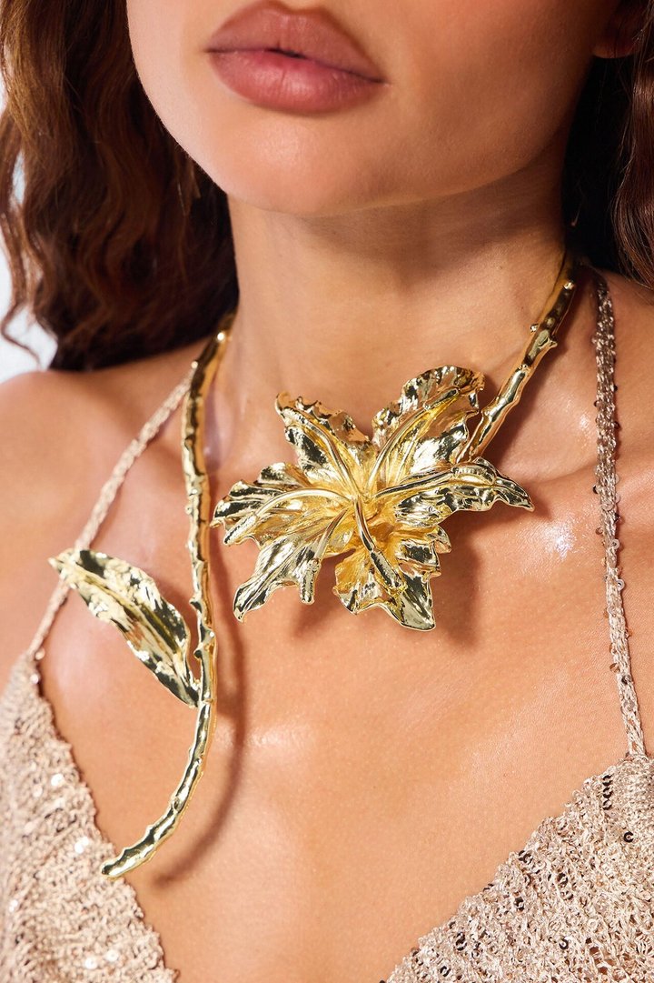 Blooming Season Statement Choker - Gold