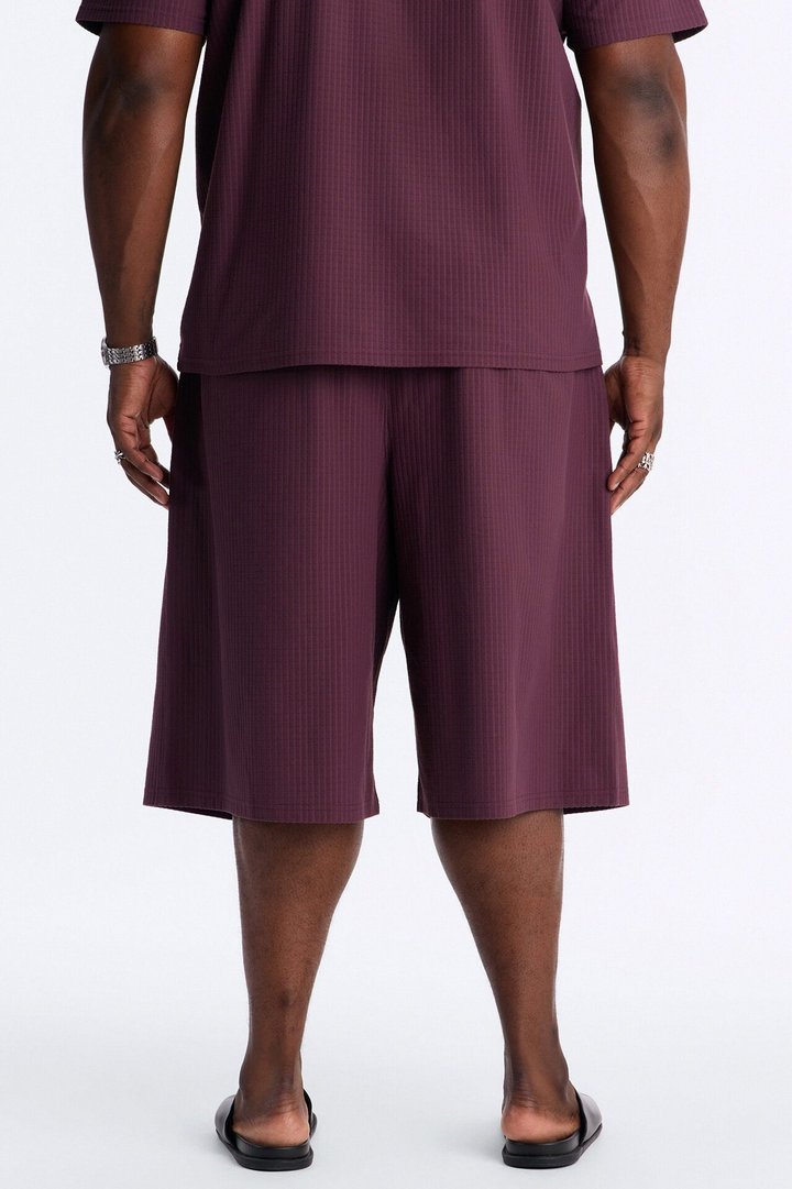 Terrance Textured Relaxed Short - Wine