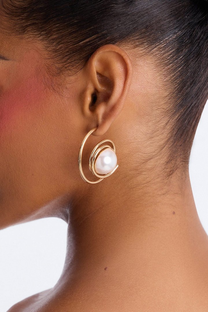 Pearl Twist Hoop Earrings - Gold