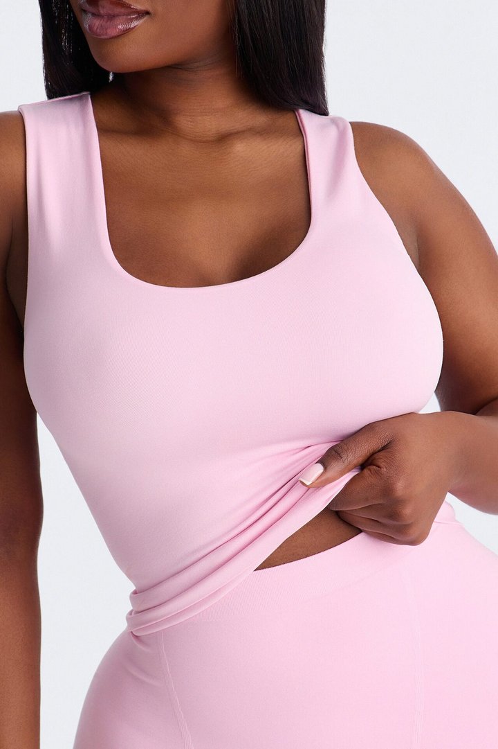 Seamless Smooth Double Lined U Neck Tank Top - Light Pink