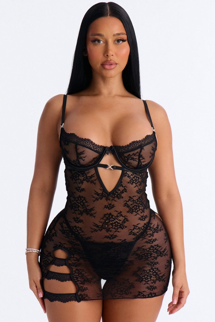 Lilly Lace Underwire 2 Piece Set - Black