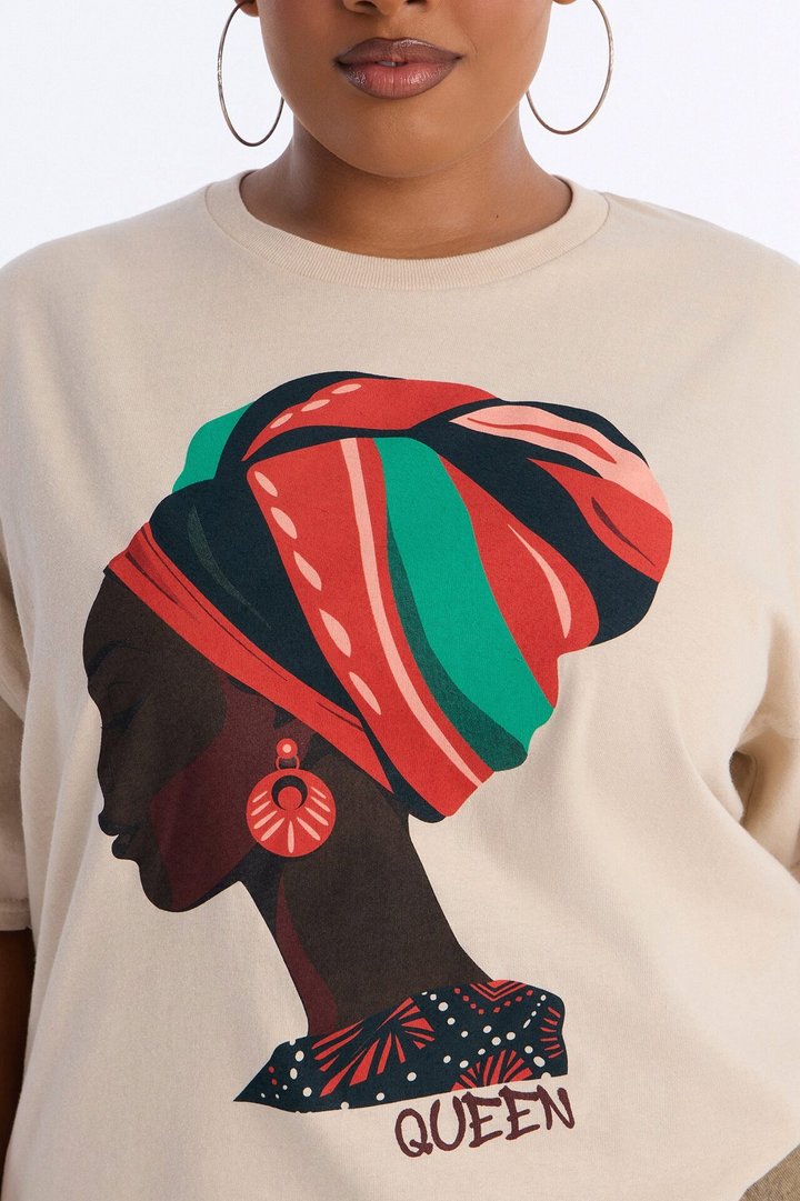 Powerful Queen Oversized Tee - Sand