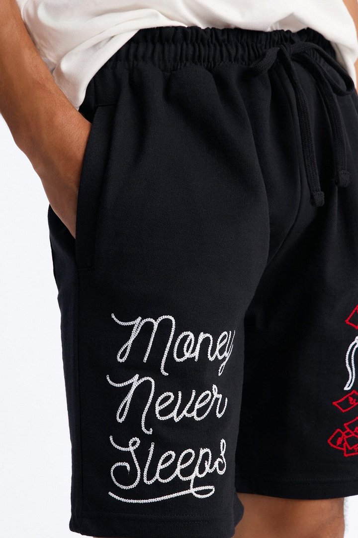 Paper Chaser Chain Stitch Embroidery Fleece Short - Black