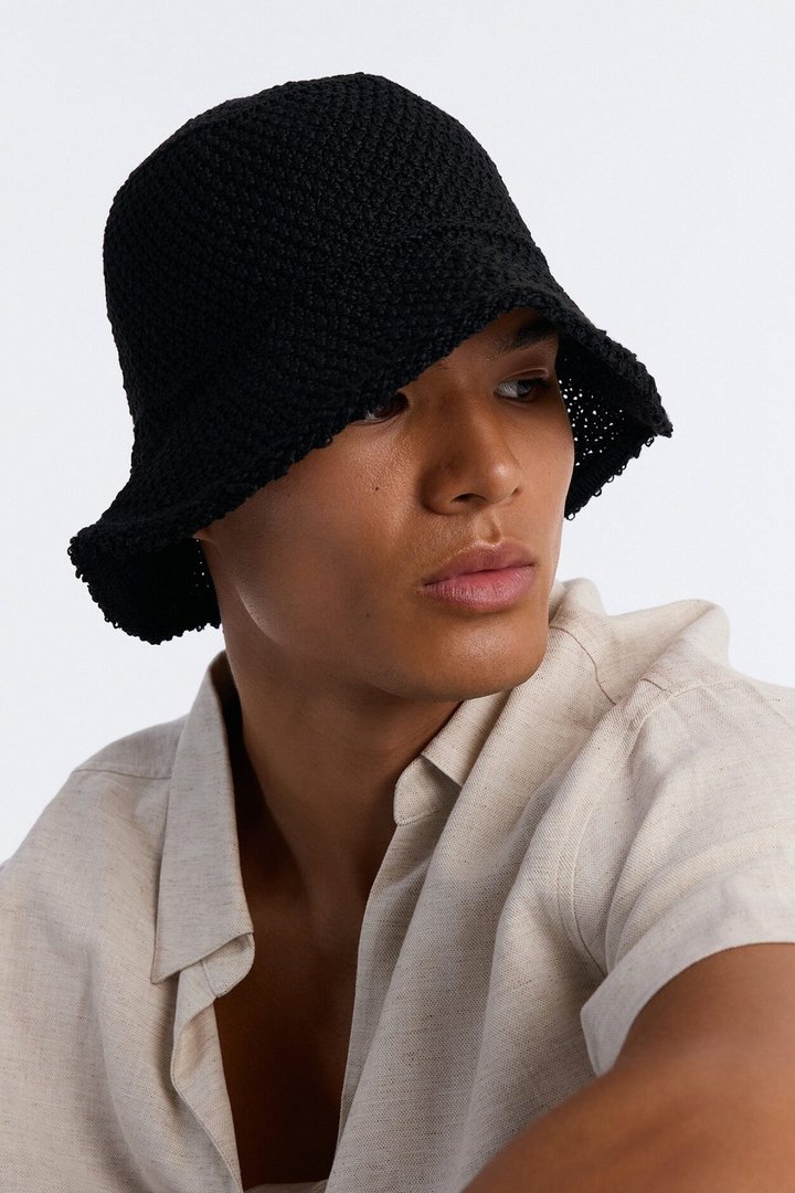 Watching The Sunset Woven Bucket Hat - Black