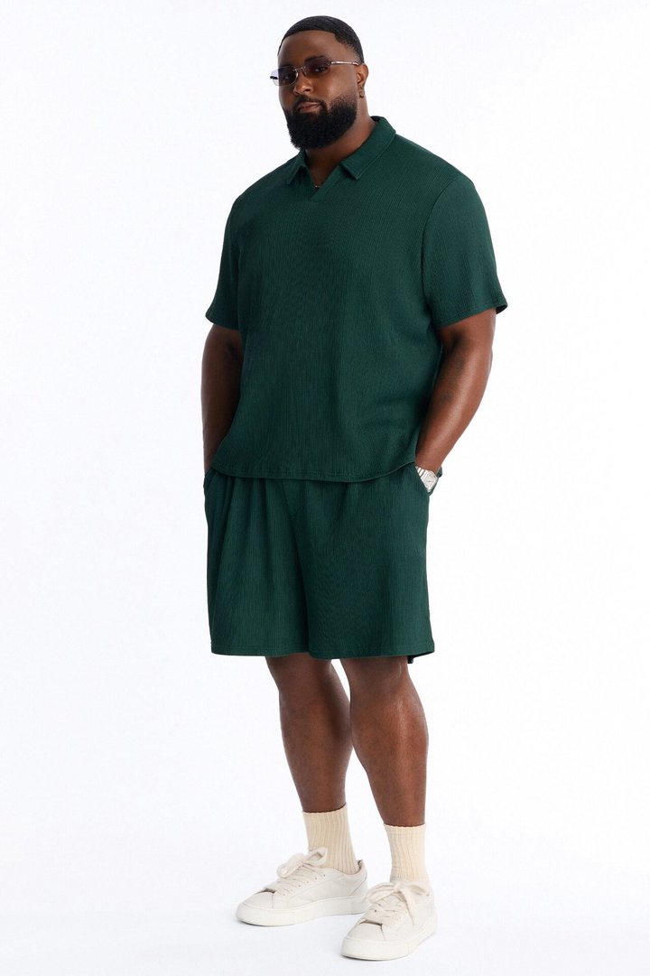 Pure Form Plisse Relaxed Short - Hunter Green