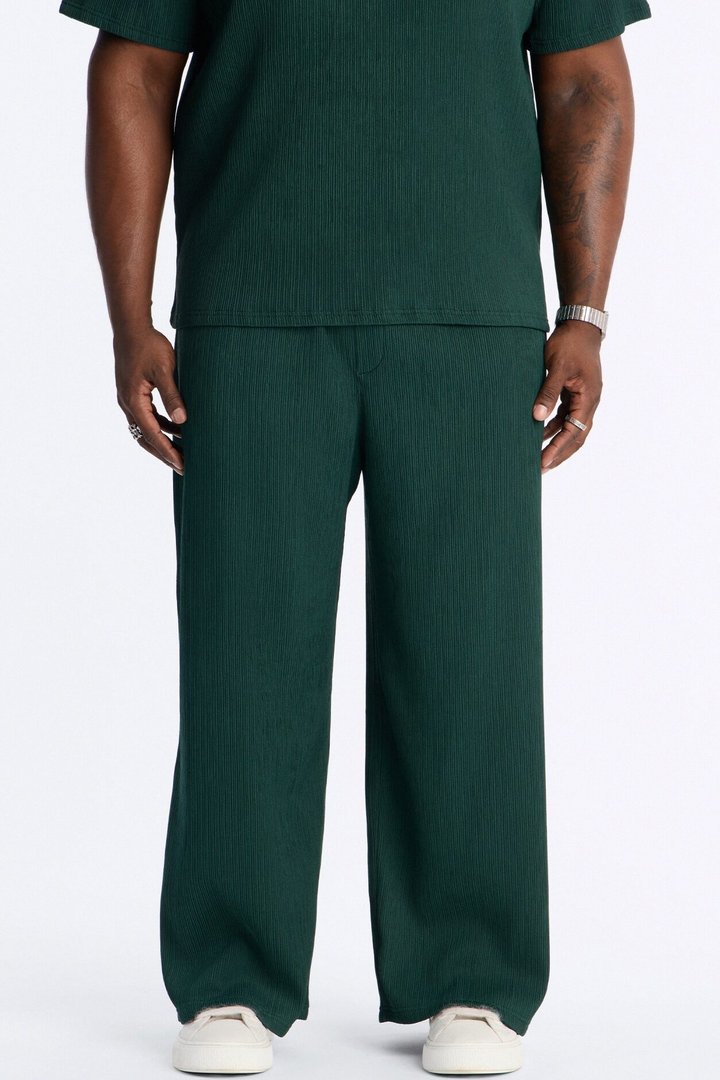 Pure Form Plisse Baggy Pant - Hunter Green