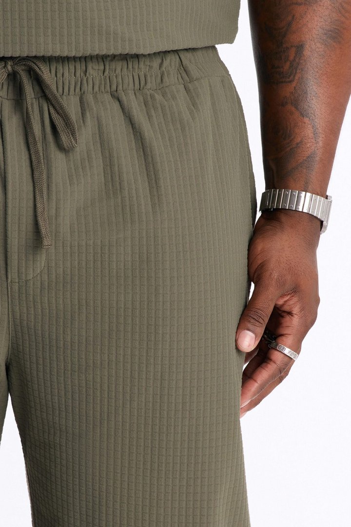 Terrance Textured Relaxed Pant - Olive