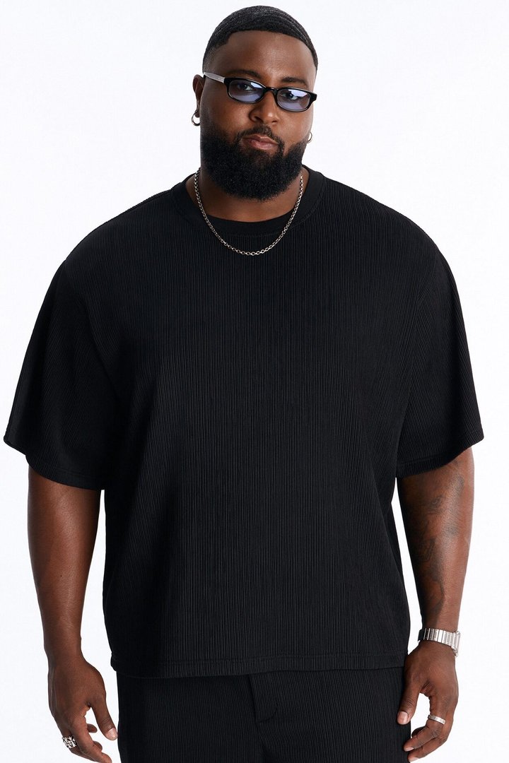 Pure Form Plisse Tee - Black