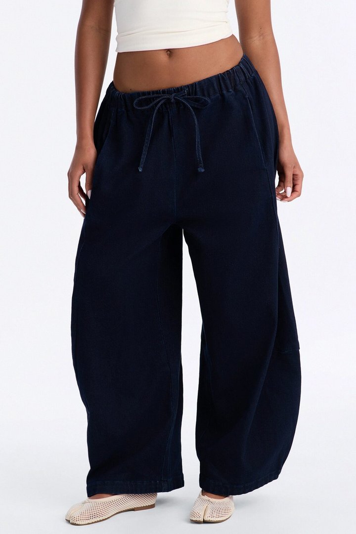 Island Time Pull On Relaxed Jeans - Dark Wash