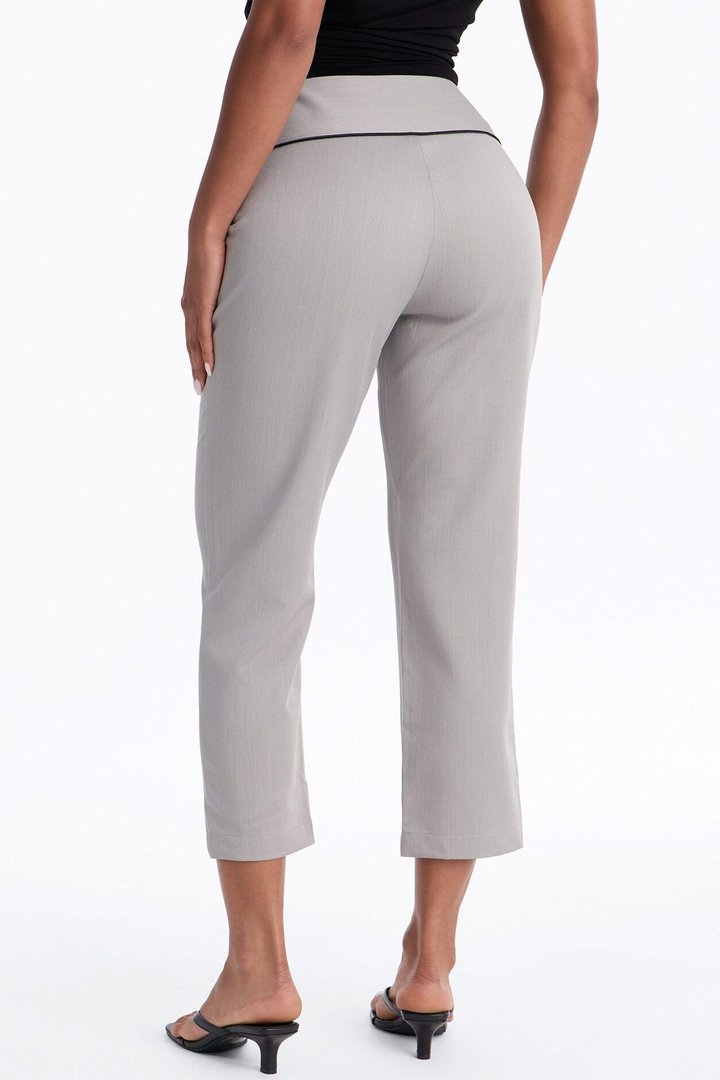 Rue Tailored Capri Trouser - Grey